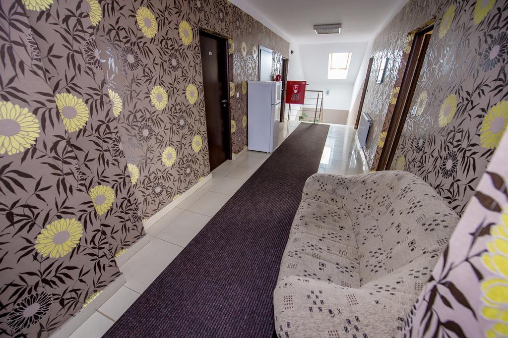 Hotelik Jankowski Raszyn Exteriör bild