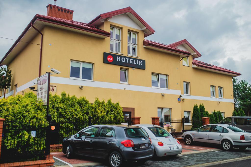 Hotelik Jankowski Raszyn Exteriör bild